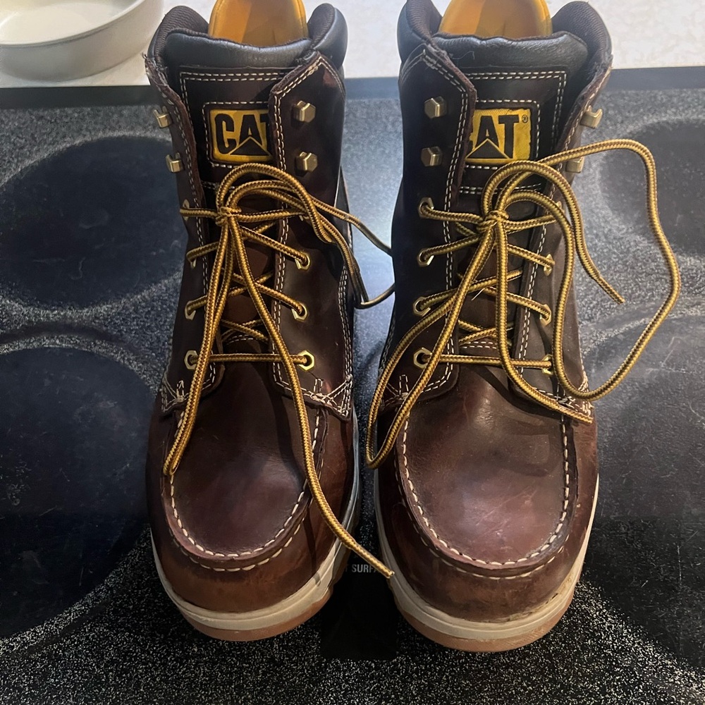 Caterpillar Brown Leather Boots with Reinforced Toe